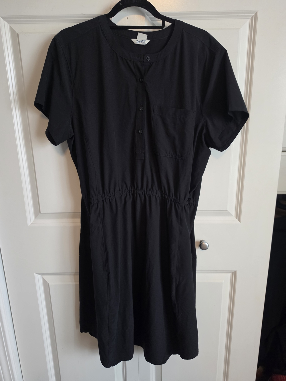Duluth Trading Co Black Short-Sleeve Midi Dress buttons and pockets